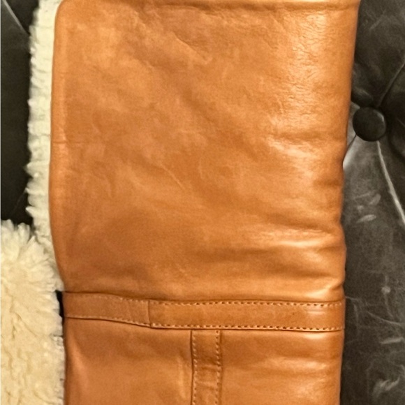 Celine - Picture 10 of 16